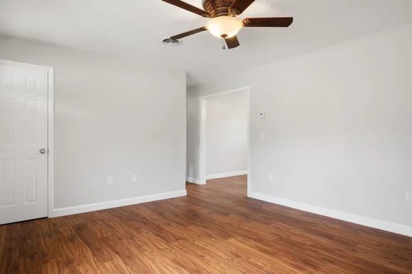 $289,900 | 6890 Riverbend Drive, Fairlawn, VA 24141