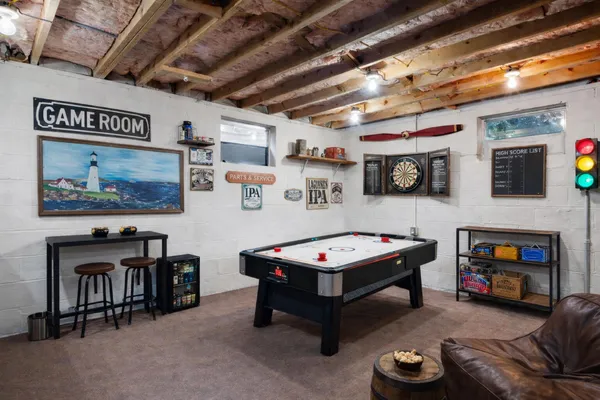 $289,900 | 6890 Riverbend Drive, Fairlawn, VA 24141