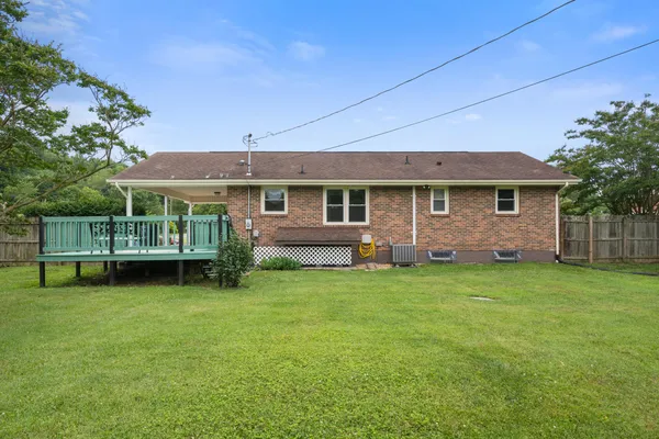 $289,900 | 6890 Riverbend Drive, Fairlawn, VA 24141