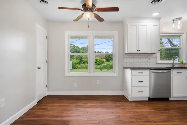 $289,900 | 6890 Riverbend Drive, Fairlawn, VA 24141