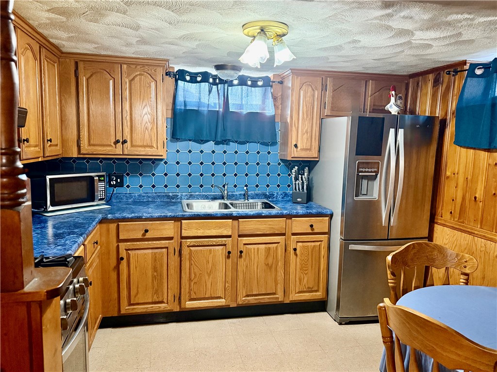 327 Rhode Island Avenue Pawtucket, RI 02860 - Photo 16 of 27 Kitchen-Basement