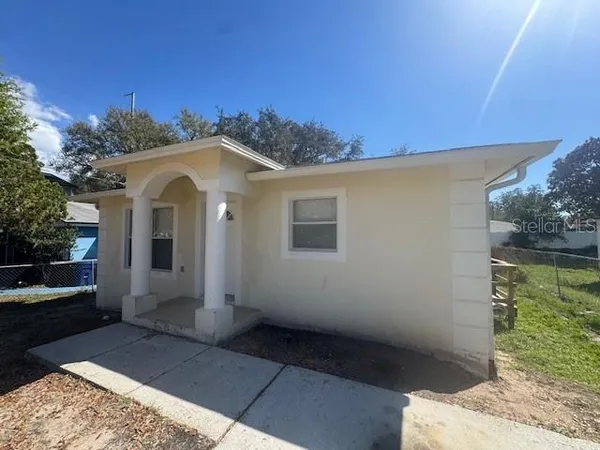 $1,975 | 3619 East Henry Avenue, Tampa, FL 33610