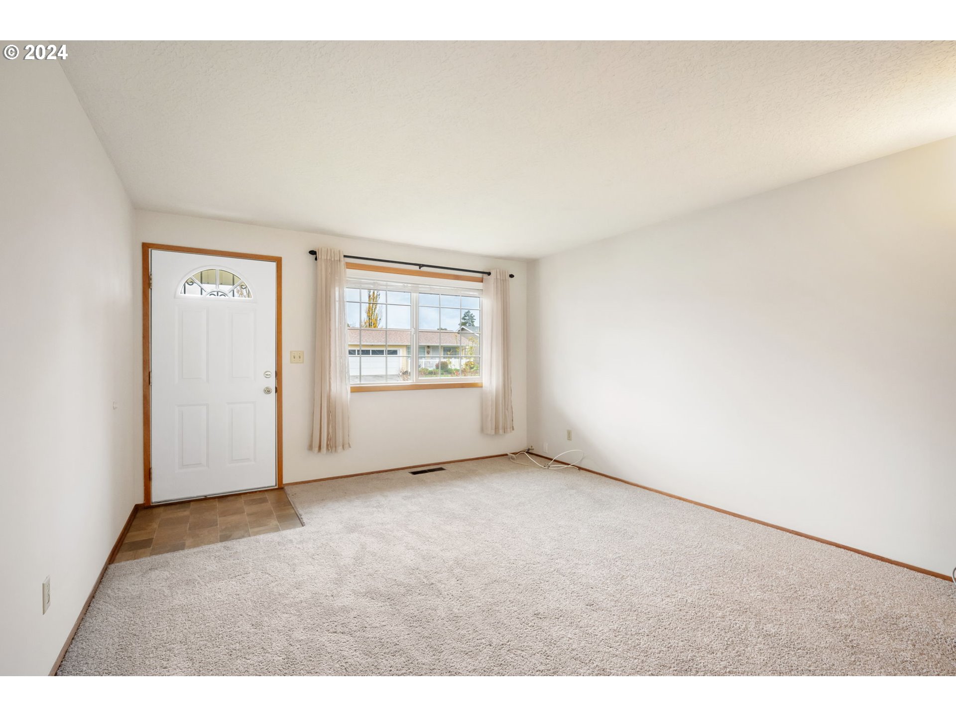 1120 Princeton Road Woodburn, OR 97071 - Photo 4 of 30 Gallery Image 4