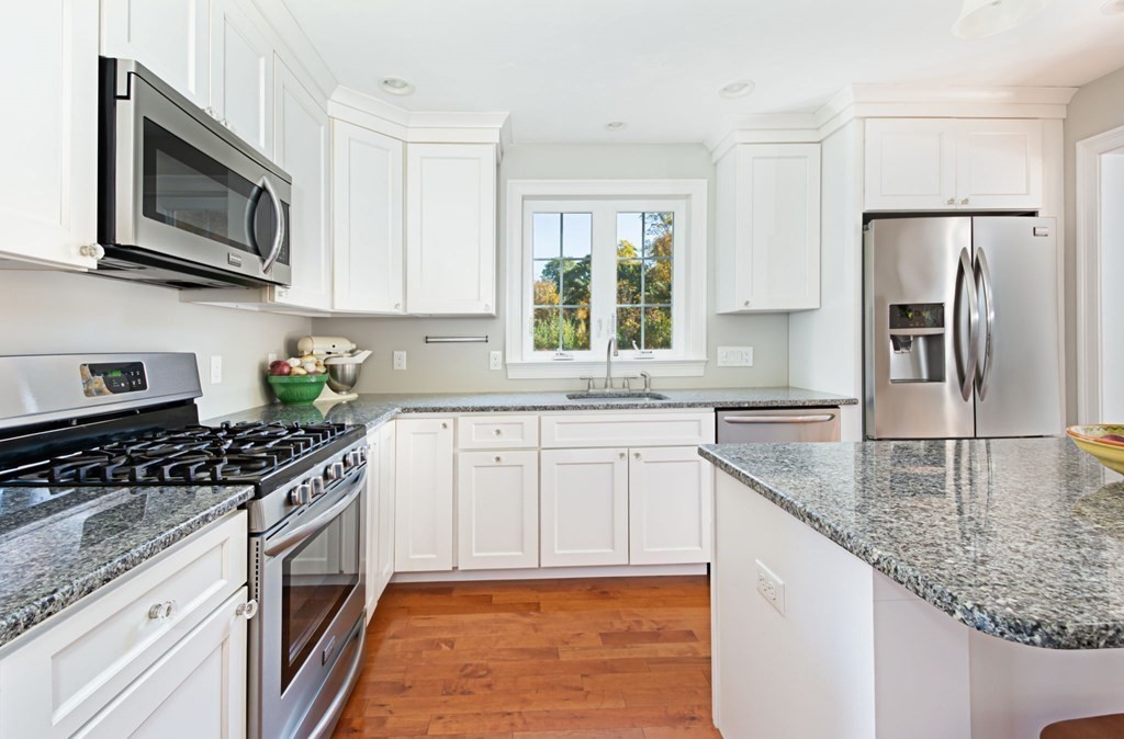 260 Glenwood Road Rutland, MA 01543 - Photo 13 of 37