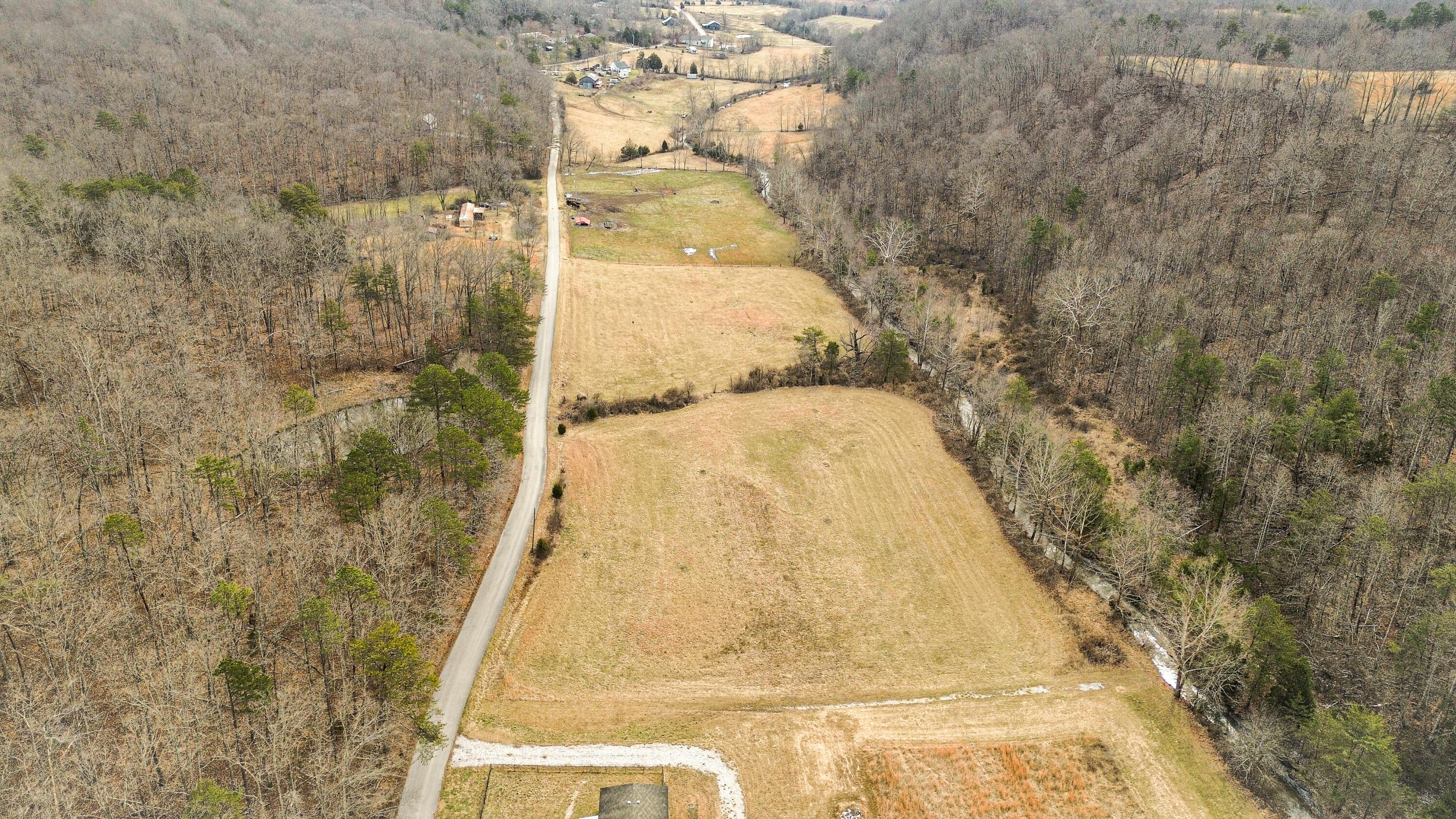 999 Tar Kiln Road Brodhead, KY 40409 - Photo 17 of 35 dji_fly_20260224_112650_588_177204972266