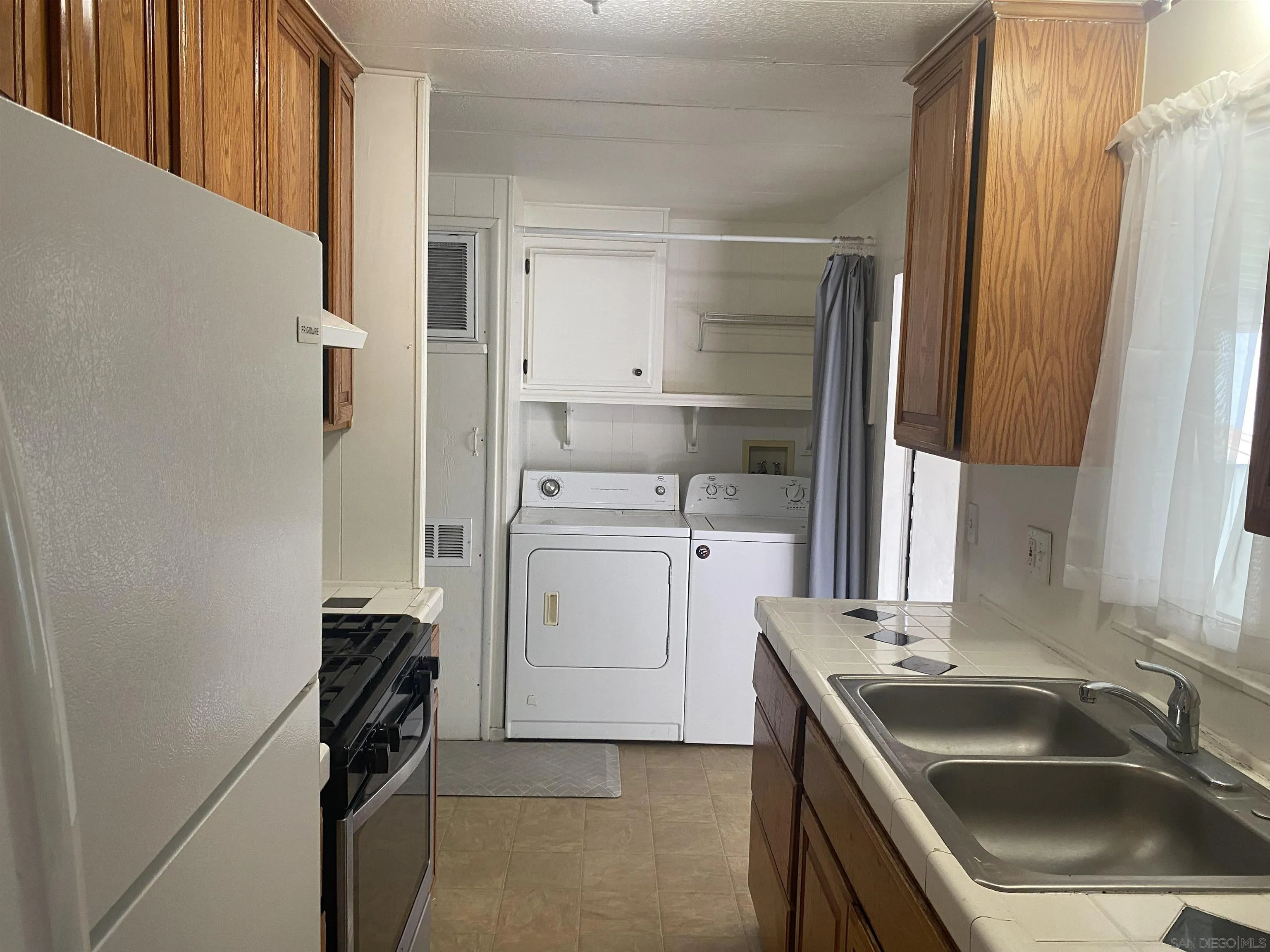 14291 Rios Canyon Road, Unit 46 El Cajon, CA 92021 - Photo 11 of 31 Gallery Image 11