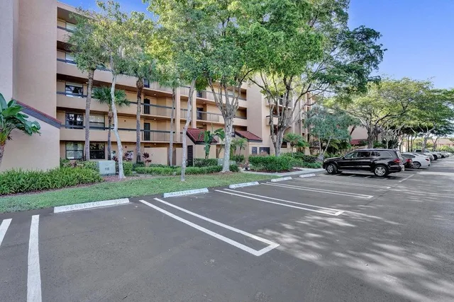 $269,900 | 450 Egret Circle, Unit 9205, Delray Beach, FL 33444