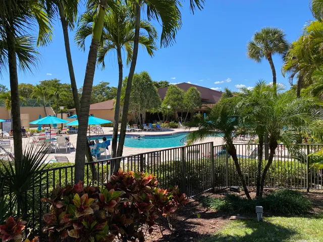 $269,900 | 450 Egret Circle, Unit 9205, Delray Beach, FL 33444