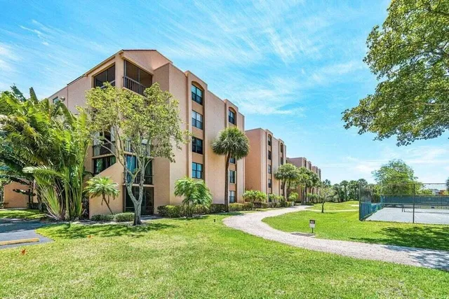 $269,900 | 450 Egret Circle, Unit 9205, Delray Beach, FL 33444