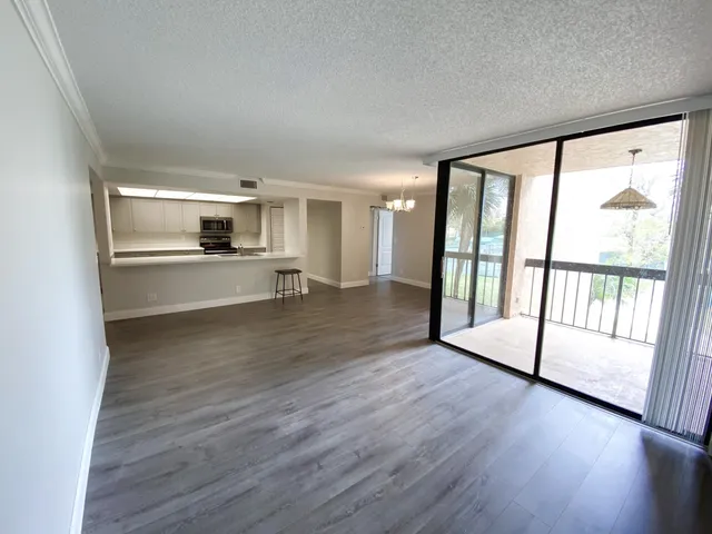 $269,900 | 450 Egret Circle, Unit 9205, Delray Beach, FL 33444