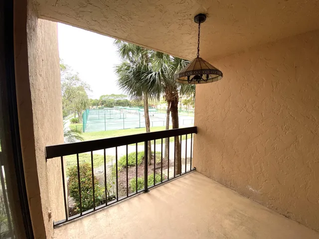 $269,900 | 450 Egret Circle, Unit 9205, Delray Beach, FL 33444