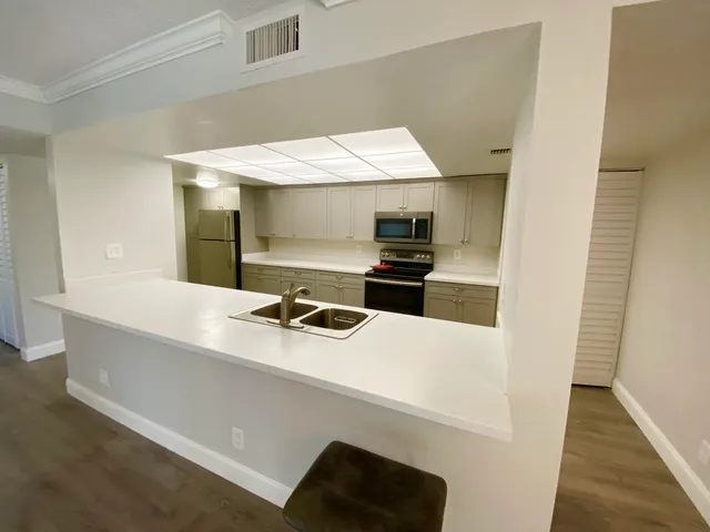 $269,900 | 450 Egret Circle, Unit 9205, Delray Beach, FL 33444