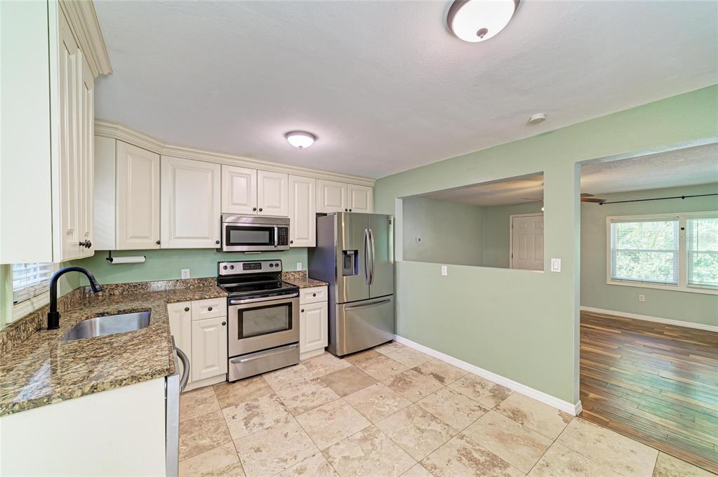 3710 Rilma Avenue Sarasota, FL 34234 - Photo 15 of 42