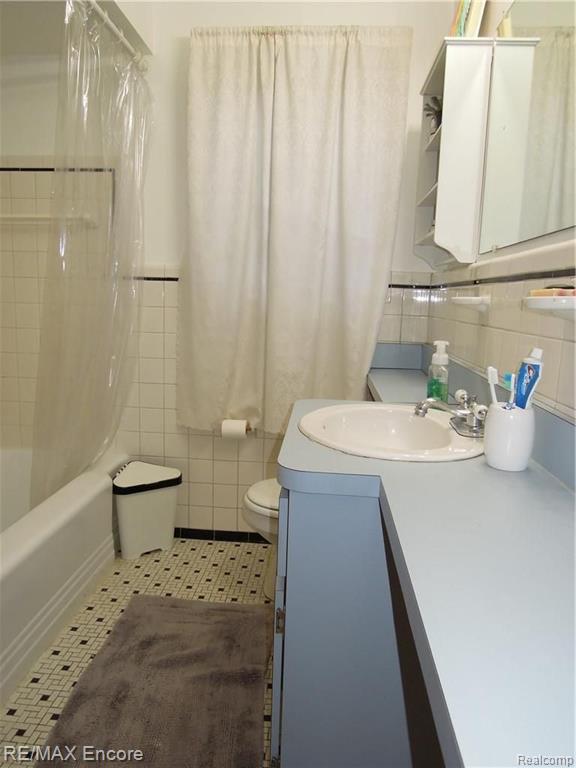 8260 Messmore Road Utica, MI 48317 - Photo 36 of 52