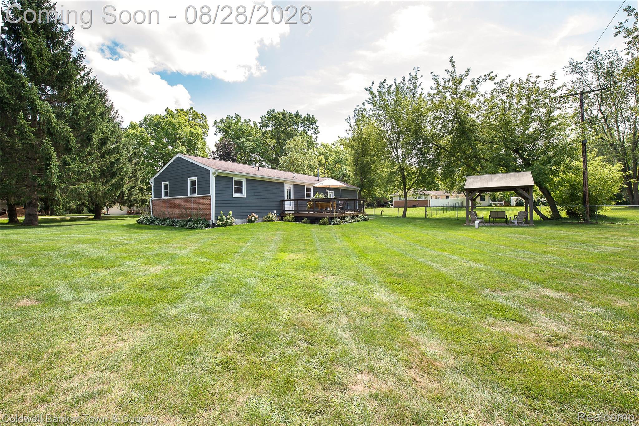 1810 Gray Road Howell, MI 48843 - Photo 39 of 41 DSC_1146.jpg