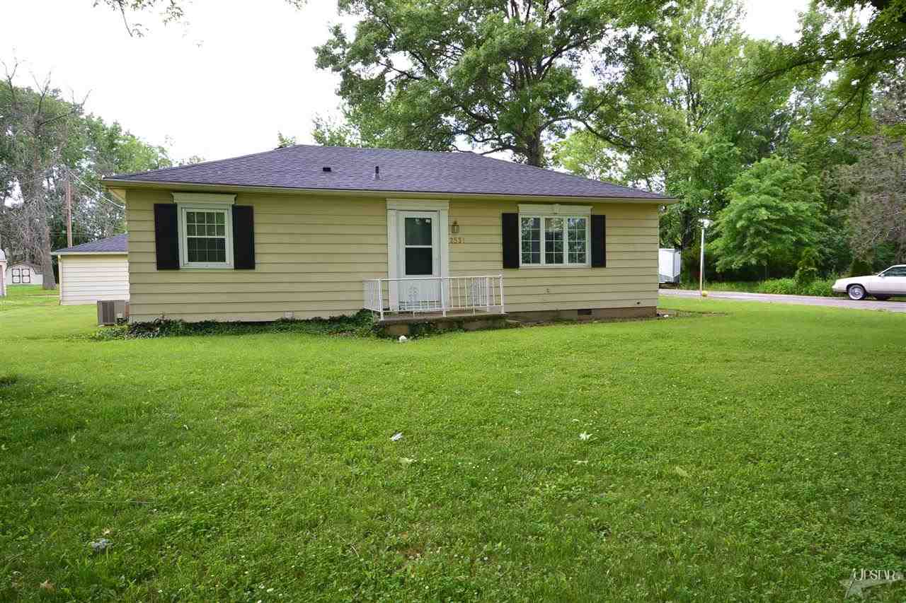 2531 Beineke Road Fort Wayne, IN 46808 - Photo 2 of 17