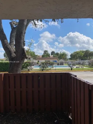 $1,950 | 8021 Southgate Boulevard, Unit G5, North Lauderdale, FL 33068