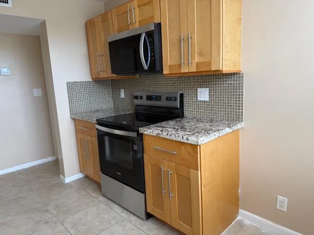 $1,900 | 2455 Lindell Boulevard, Unit 3301, Delray Beach, FL 33444