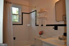 5910 Walton Road Bethesda, MD 20817 - Photo 20 of 23 Bath