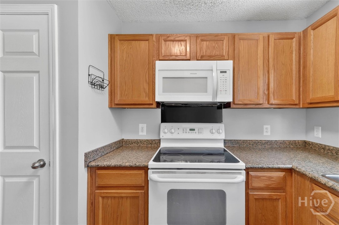 102 Sand Pine Court Springfield, GA 31329 - Photo 13 of 32