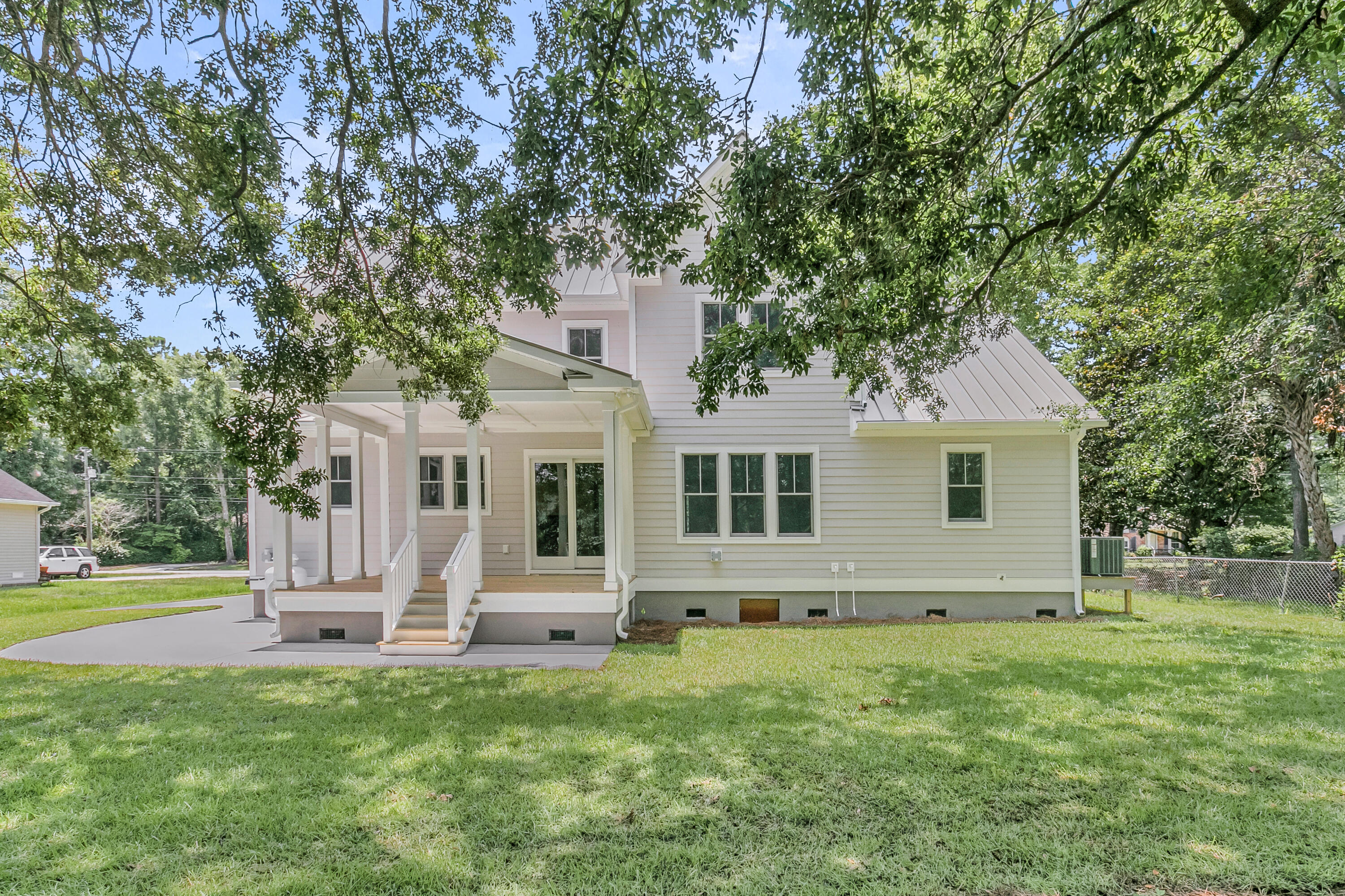 1436 State Rd S-10-1518 Mount Pleasant, SC 29464 - Photo 11 of 32 CREM - 1436 Kinglet St exteriors-9