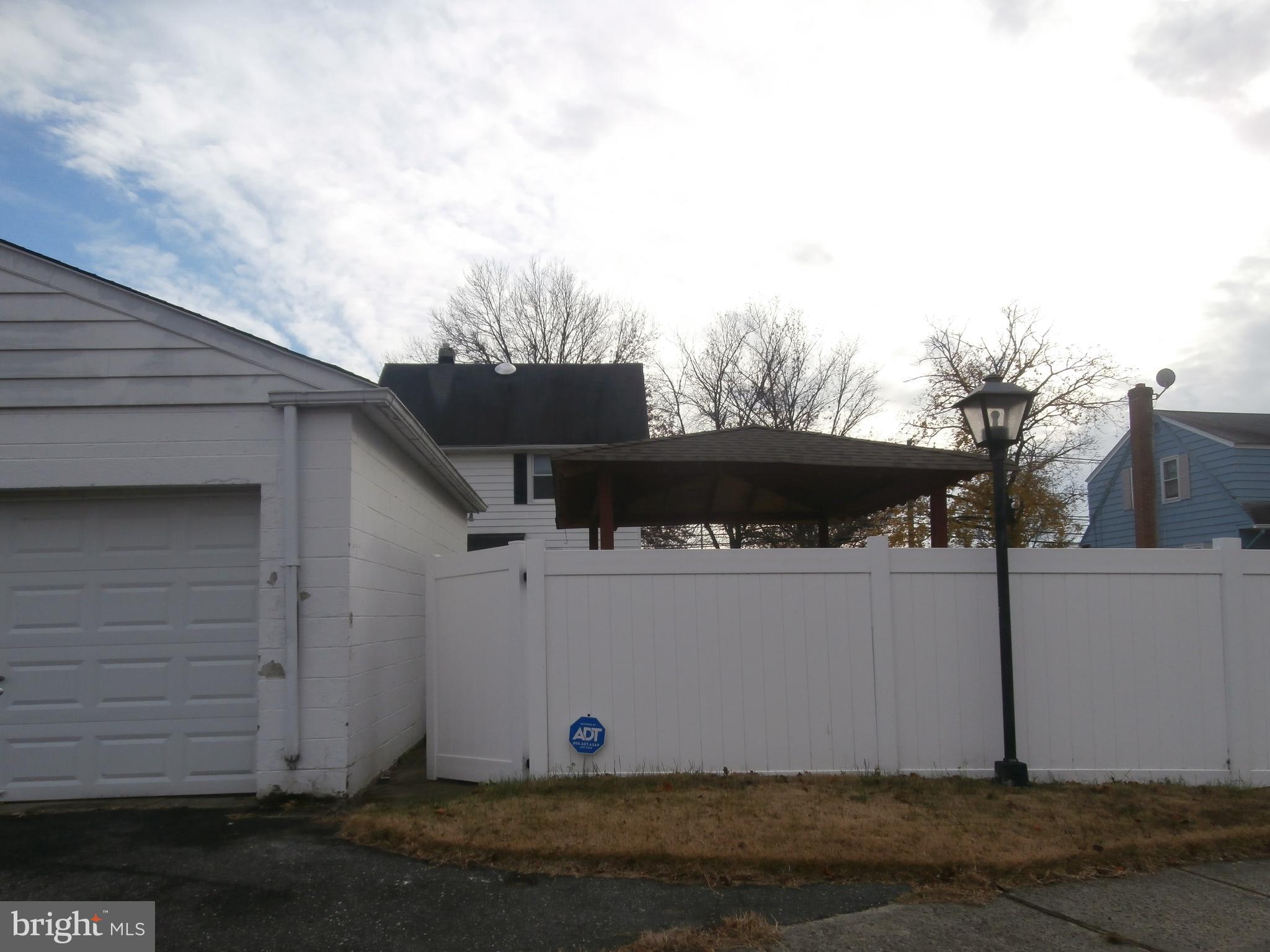 755 Columbus Road Burlington, NJ 08016 - Photo 8 of 35 a view of a terrace