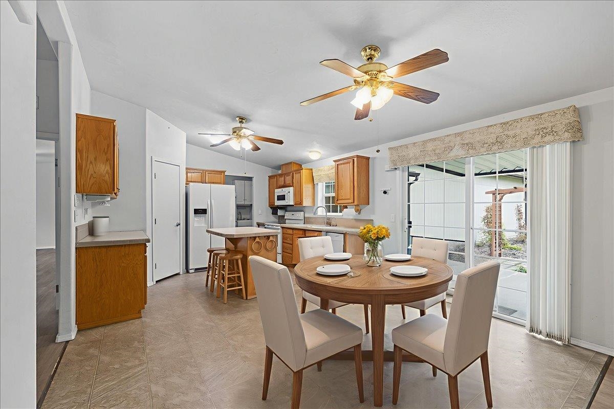 8827 North Seven Mile Road Nine Mile Falls, WA 99026 - Photo 13 of 44