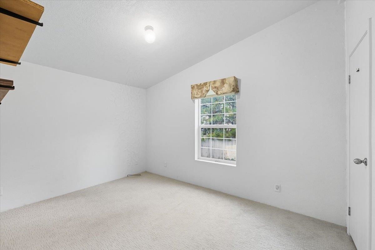 8827 North Seven Mile Road Nine Mile Falls, WA 99026 - Photo 18 of 44