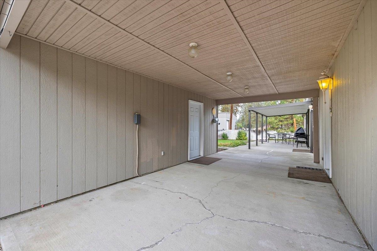 8827 North Seven Mile Road Nine Mile Falls, WA 99026 - Photo 26 of 44