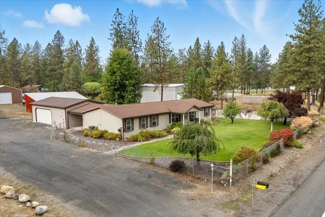 $450,000 | 8827 North Seven Mile Road, Nine Mile Falls, WA 99026