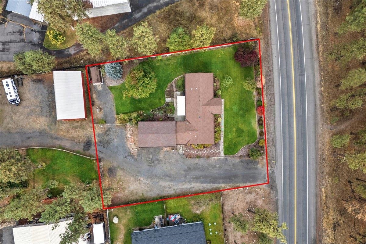 8827 North Seven Mile Road Nine Mile Falls, WA 99026 - Photo 35 of 44