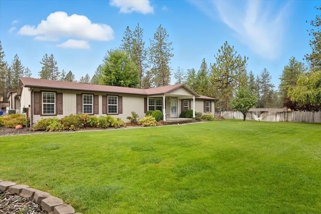 $450,000 | 8827 North Seven Mile Road, Nine Mile Falls, WA 99026