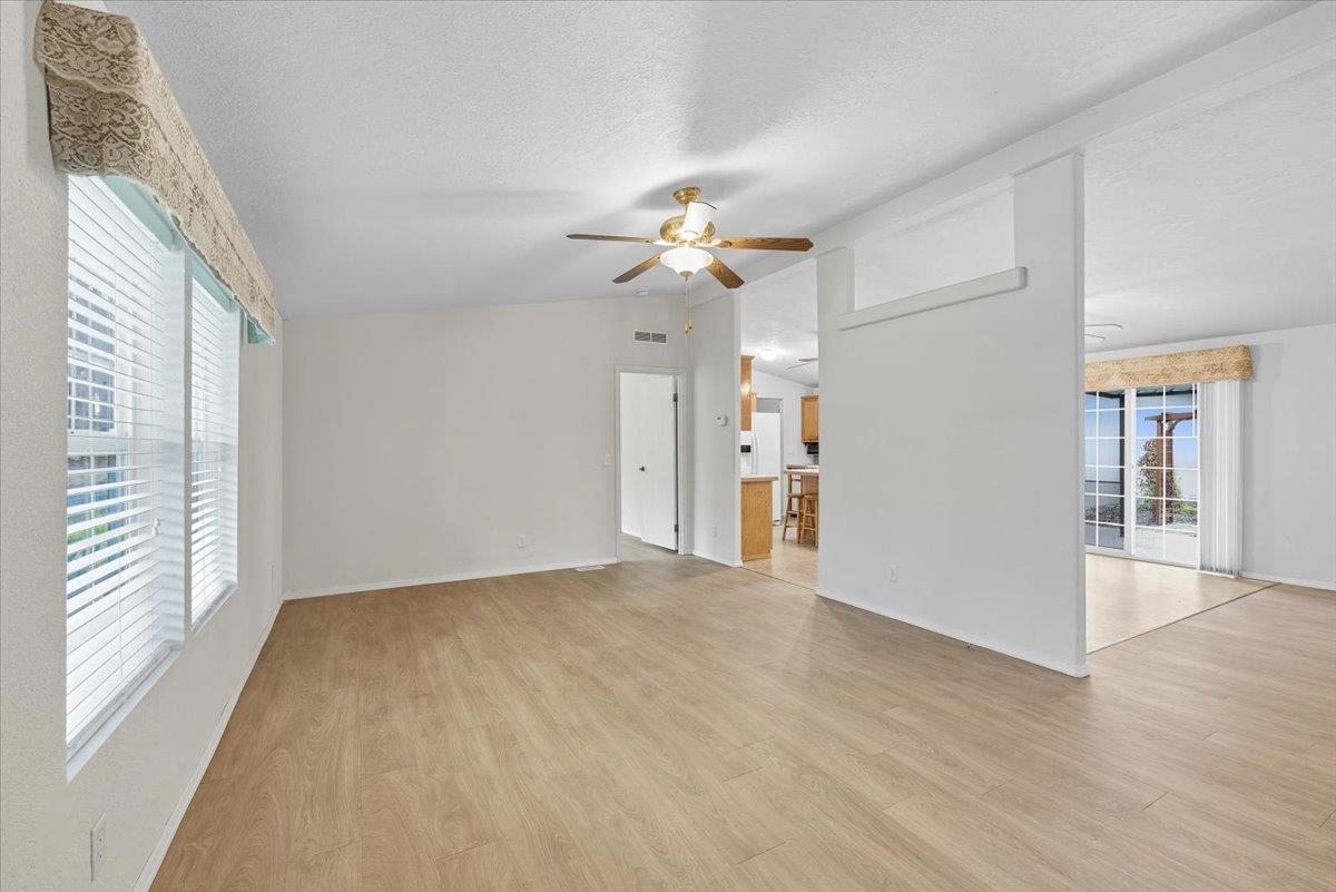 8827 North Seven Mile Road Nine Mile Falls, WA 99026 - Photo 8 of 44