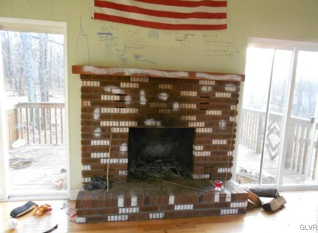 172 Spring Drive Dingmans Ferry, PA 18328 - Photo 5 of 7