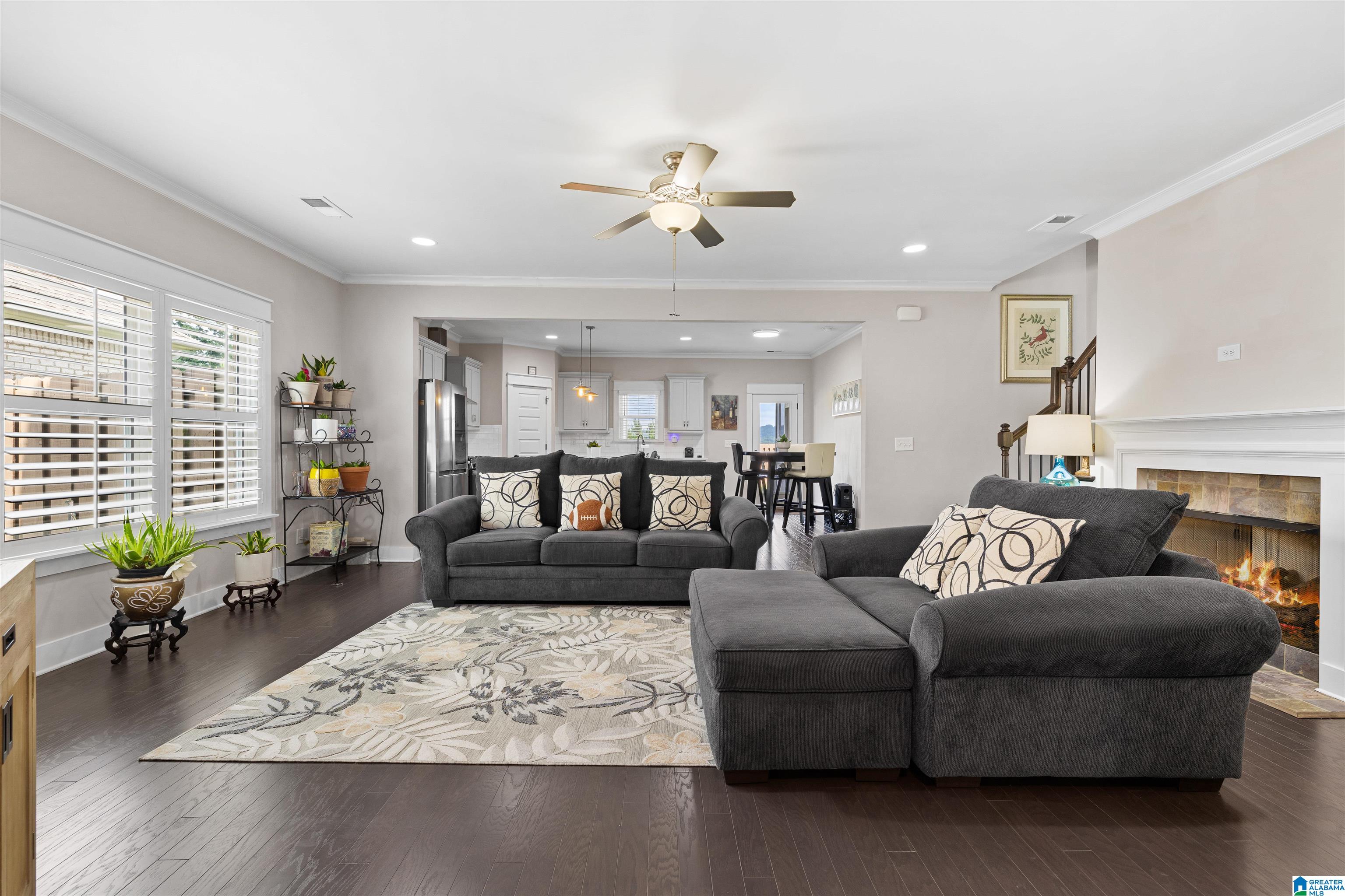 754 Pineview Road Birmingham, AL 35210 - Photo 5 of 31