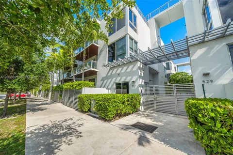 $1,169,000 | 545 Southwest 11th Street, Unit 308, Miami, FL 33129