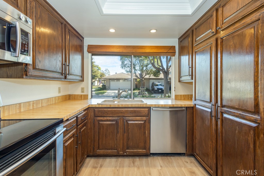 17301 Peach Irvine, CA 92612 - Photo 15 of 55