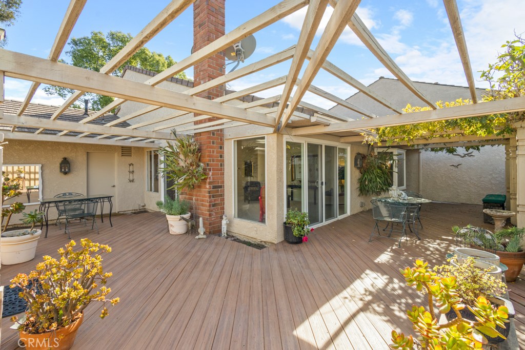 17301 Peach Irvine, CA 92612 - Photo 5 of 55