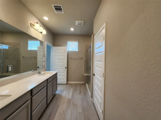 $2,290 | 1513 Lakeline Oak Drive, Houston, TX 77084