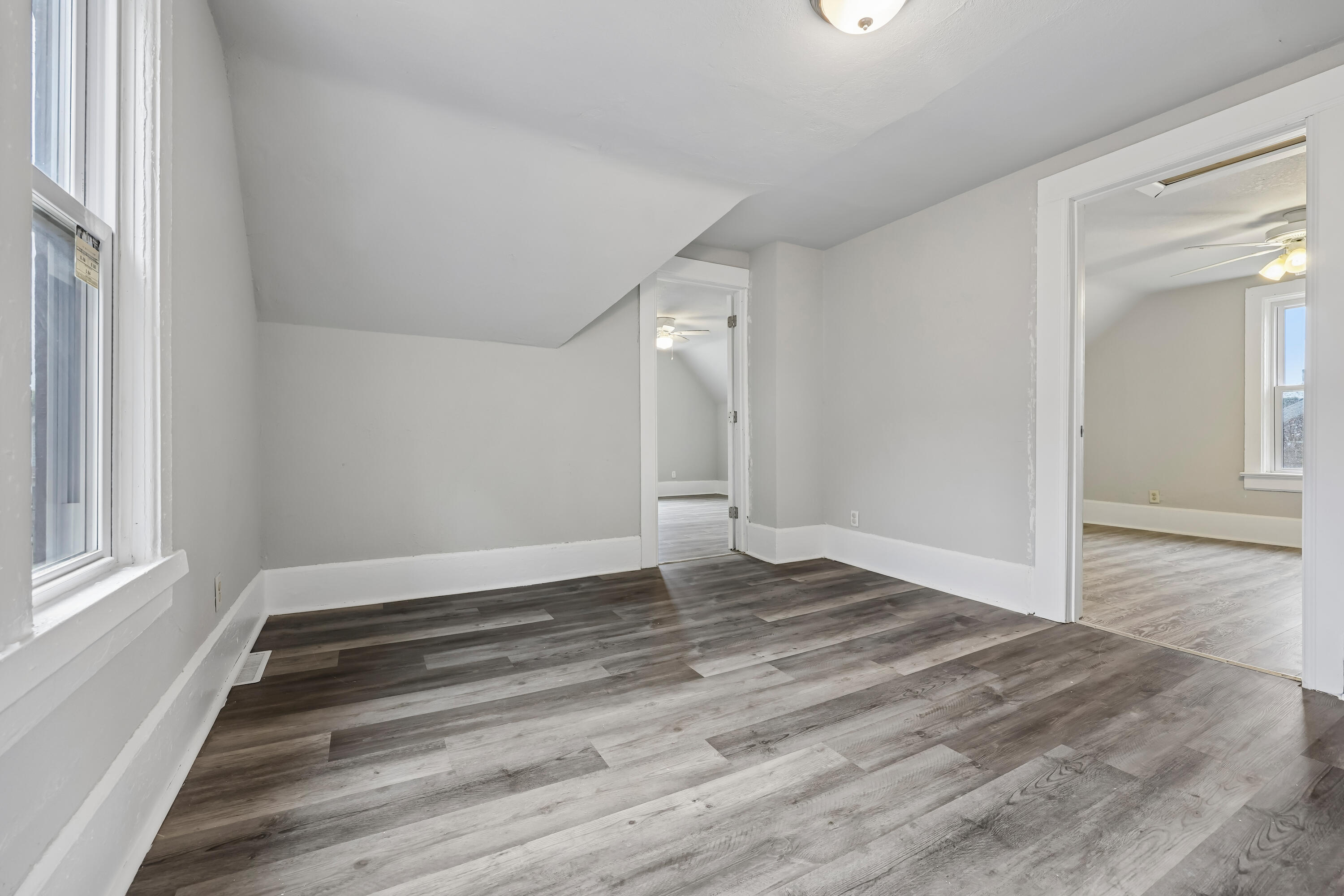 1222 Summit Avenue Racine, WI 53404 - Photo 12 of 22 14-print-Summit Ave-S2506-014