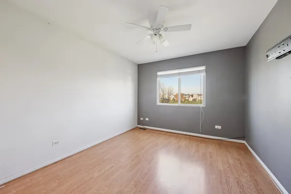 $450,000 | 6 Kingsbrooke Court, Bolingbrook, IL 60440