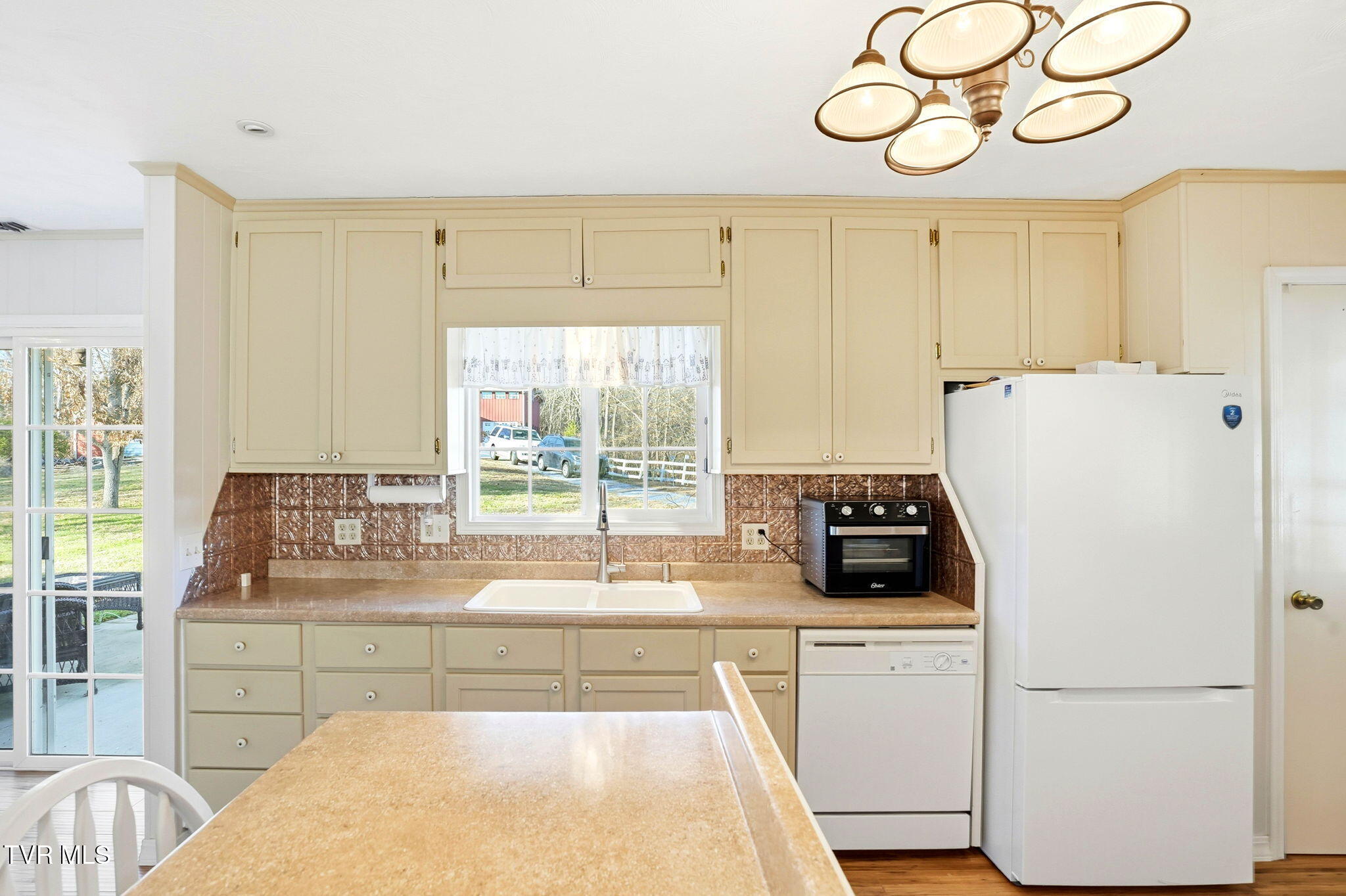 5420 Whitehouse Road Greeneville, TN 37745 - Photo 16 of 43 Kitchen