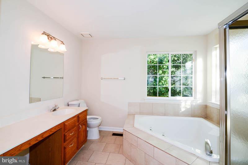 2700 Maynard Road Crofton, MD 21114 - Photo 15 of 30 Bath (Master)