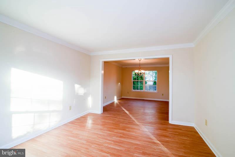 2700 Maynard Road Crofton, MD 21114 - Photo 6 of 30 Living Room