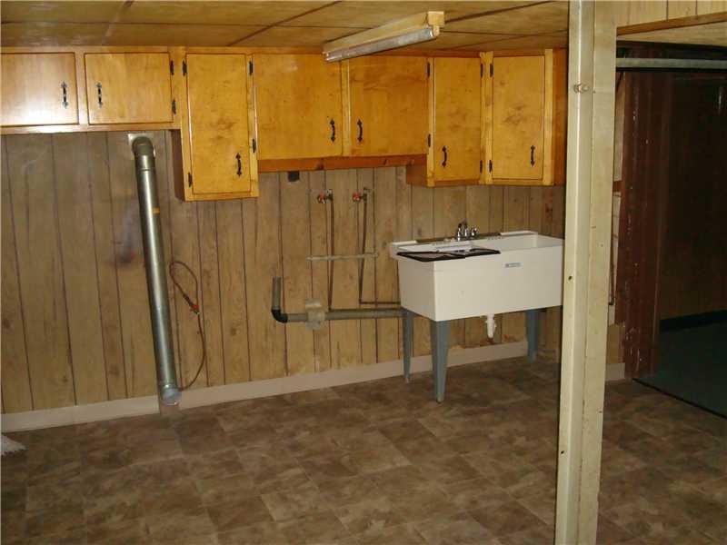 815 13th Street McKees Rocks, PA 15136 - Photo 10 of 15 Other.