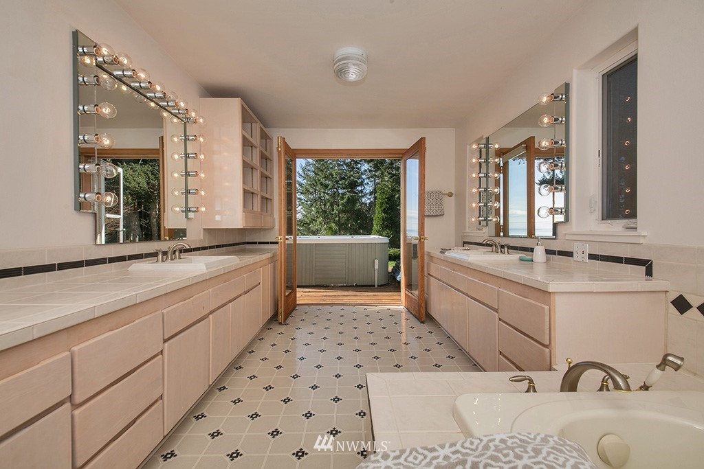 15341 State Rte 20 Coupeville, WA 98239 - Photo 22 of 39 Gallery Image 22