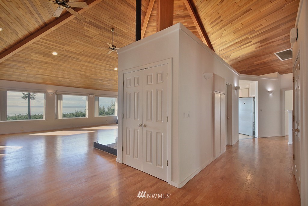 15341 State Rte 20 Coupeville, WA 98239 - Photo 9 of 39 Gallery Image 9
