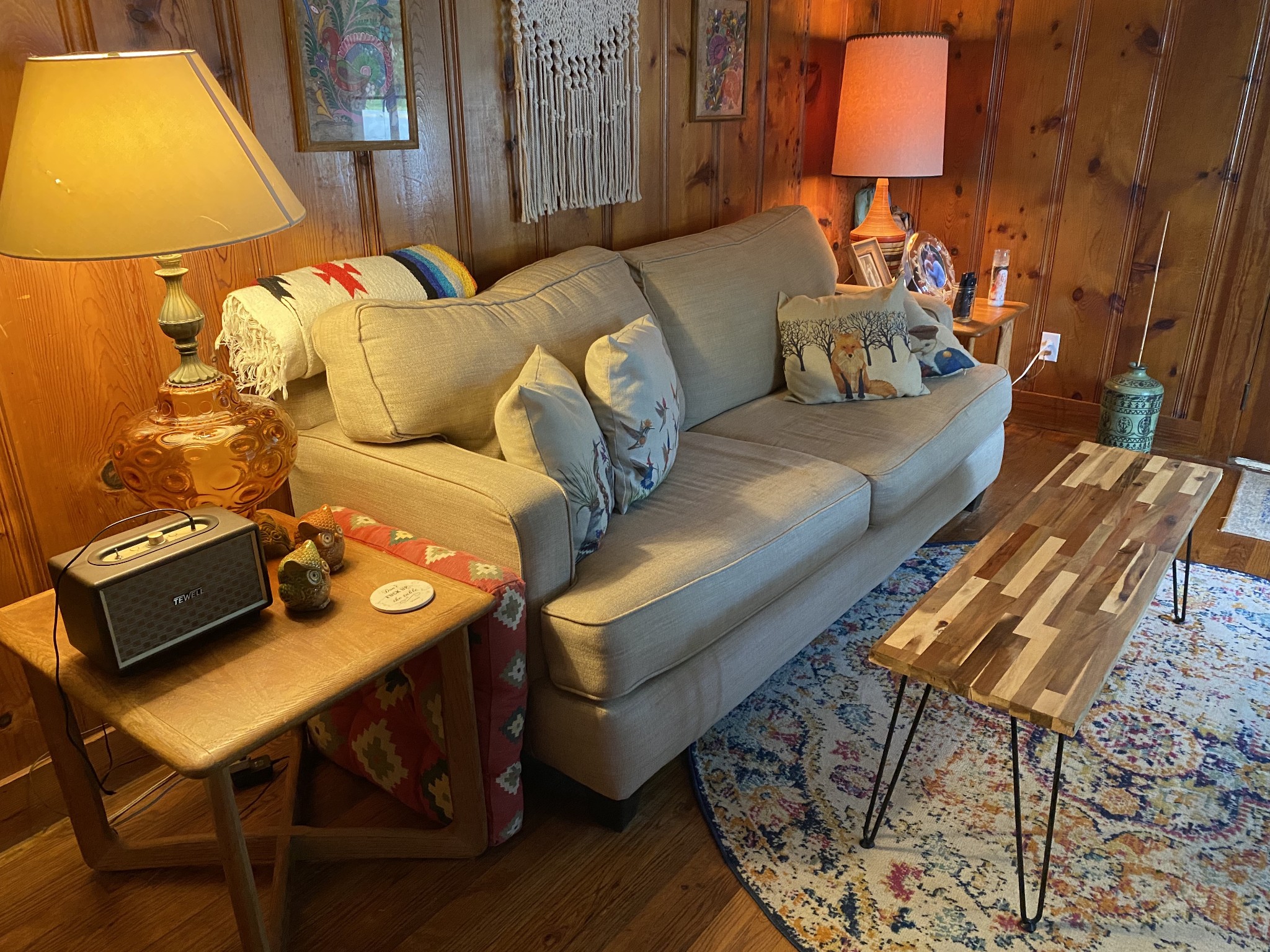 3104 Highway 41 Pelham, TN 37366 - Photo 14 of 16 a living room with furniture and a lamp