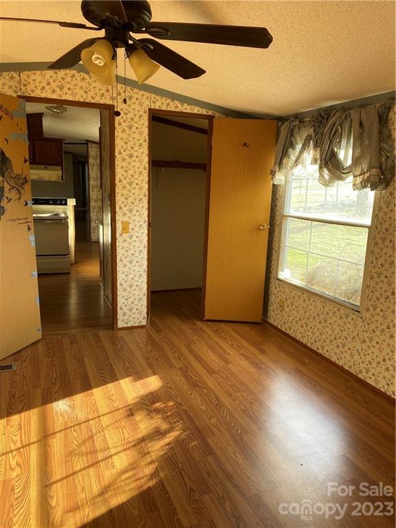 140 Flake Road, Unit 23 Harmony, NC 28634 - Photo 7 of 44 Gallery Image 7