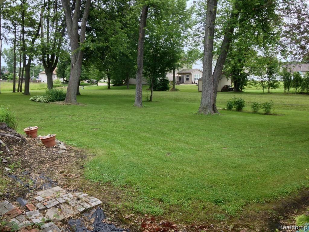 30490 Pennsylvania Road Romulus, MI 48174 - Photo 37 of 45 IMG_2070.jpg